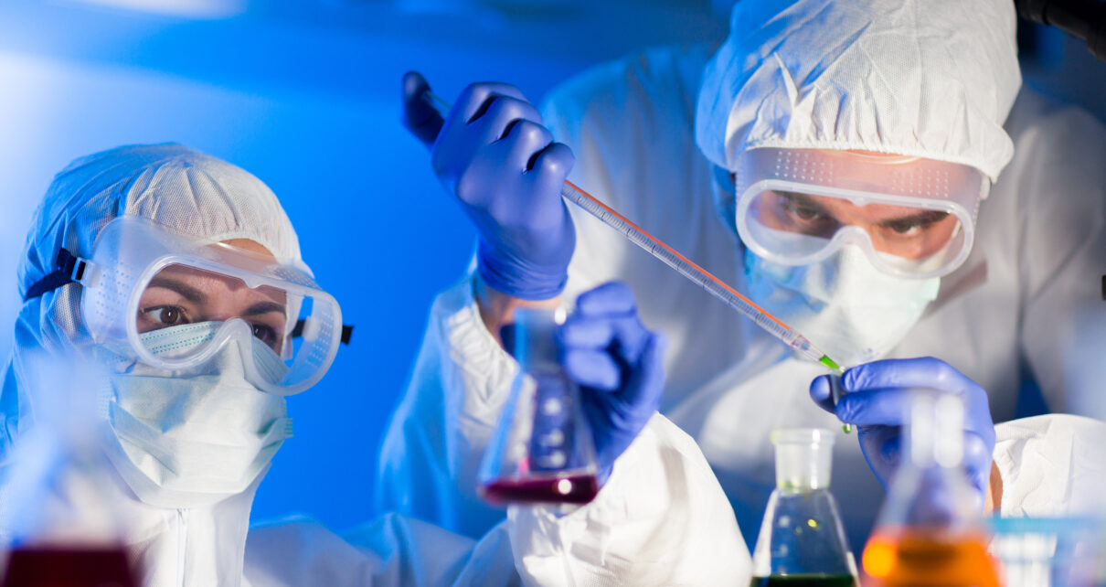 Naukowcy z Politechniki Warszawskiej pracują nad polską szczepionką przeciw COVID-19